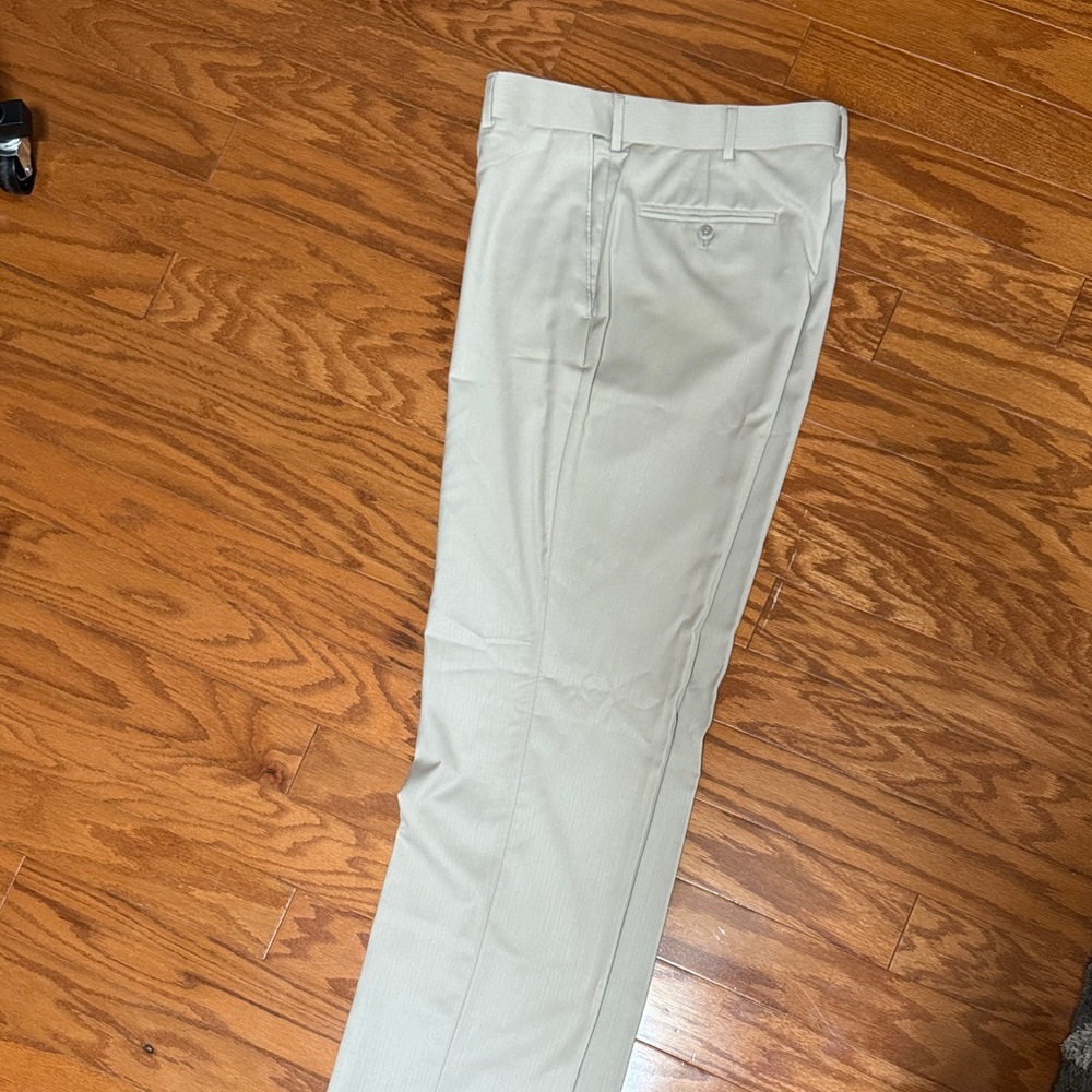 Men's Stanford Classic fit Tan Pants 34x32